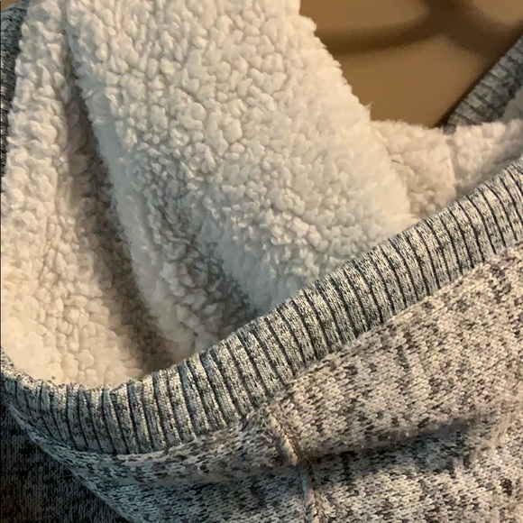 ❌SOLD❌American Eagle Hoodie - Picture 4 of 4